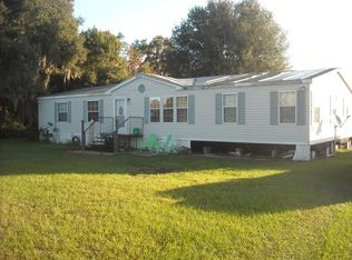 11860 SE Sunset Harbor Rd, Weirsdale, FL 32195