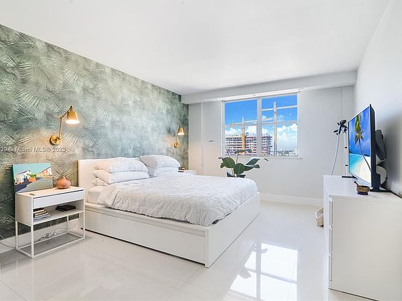 4th image of 401 69th St APT 913