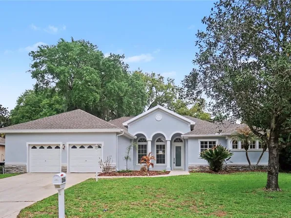 2906 Sutton Oaks Ct, Plant City, FL 33566