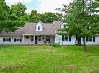 16915 Hidden Pond Ct, Brookfield, WI 53005