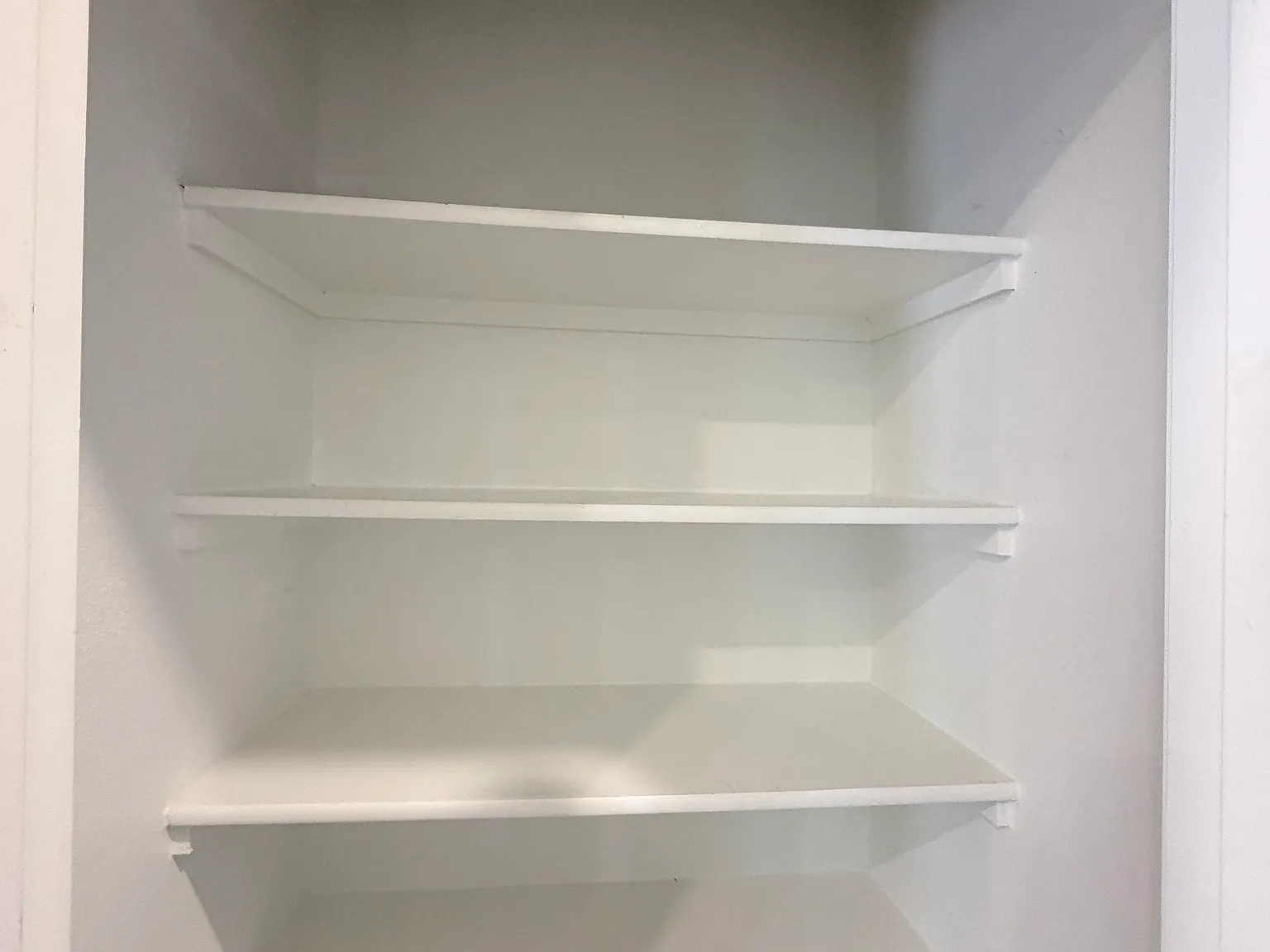 2 bed, 836 sqft, $975 — Photo 3