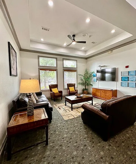 Stone Creek Apartments — Photo 4