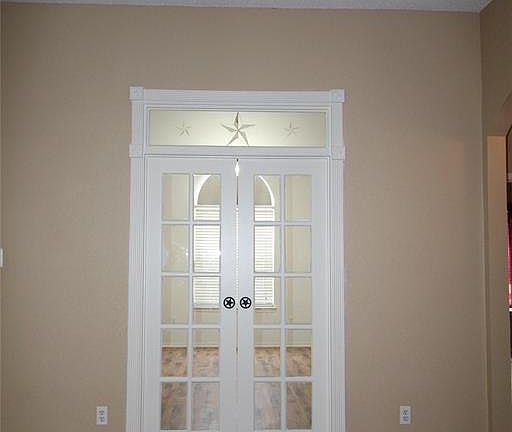 5th image of 645 Creekview Dr