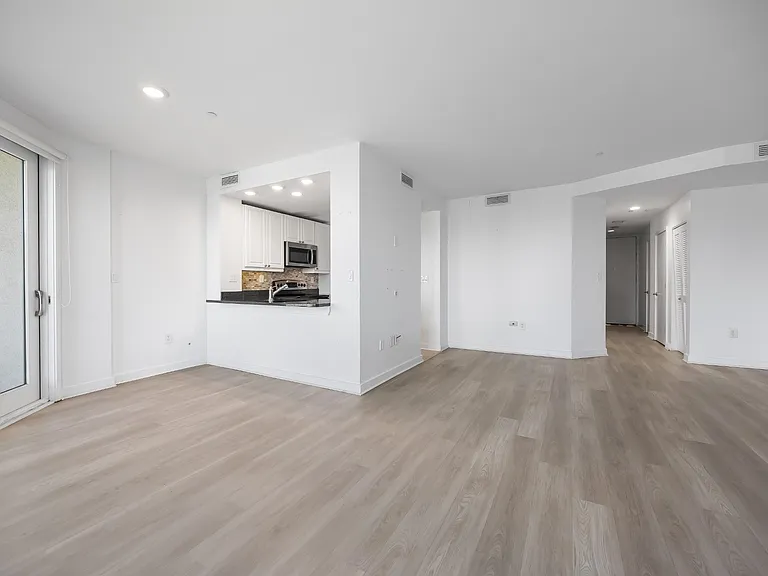 600 Harbor Blvd #955 — Photo 6