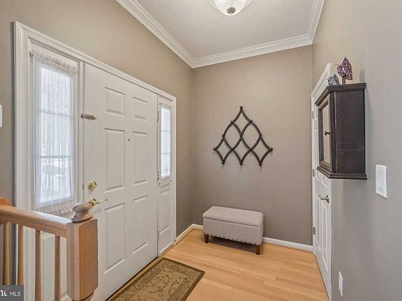 5th image of 3926 Kathryn Jean Ct