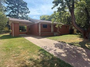 710 N Spruce St, Searcy, AR 72143