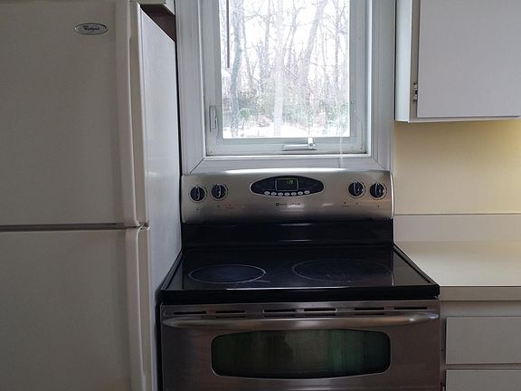 Kitchen, stainless refrigerator(not shown here) has been added,