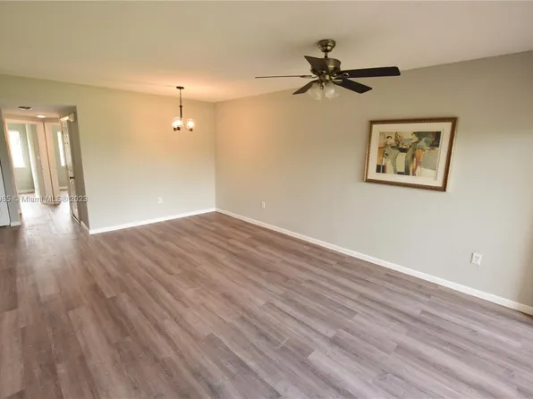1145 Golden Lakes Blvd APT 715, West Palm Beach, FL 33411