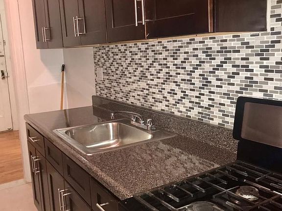 2nd image of 388 Midwood St APT 4K