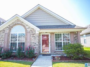 190 Village Dr, Calera, AL 35040