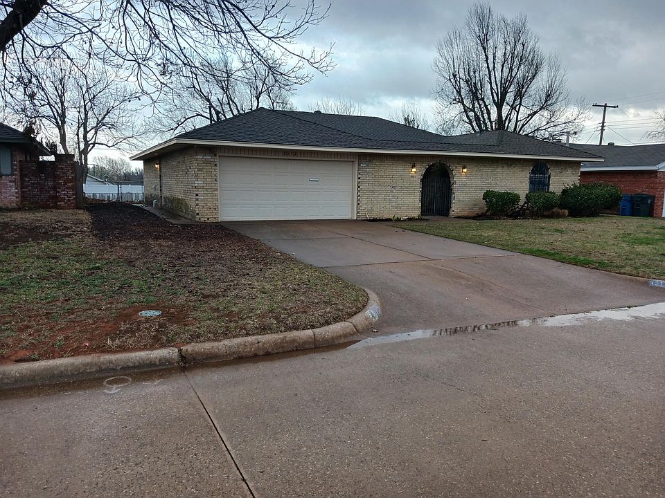 Front of house north side