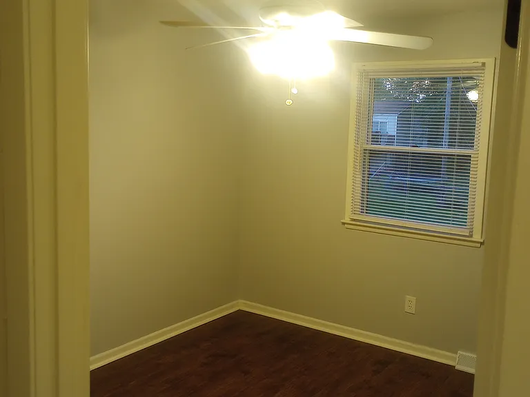 238 Downey Dr — Photo 23
