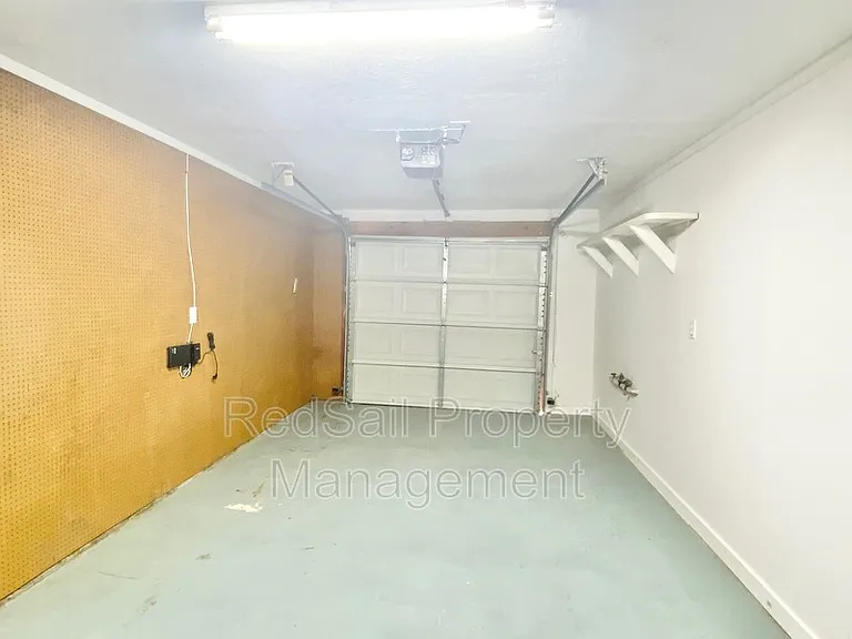 500 Windward Dr — Photo 9