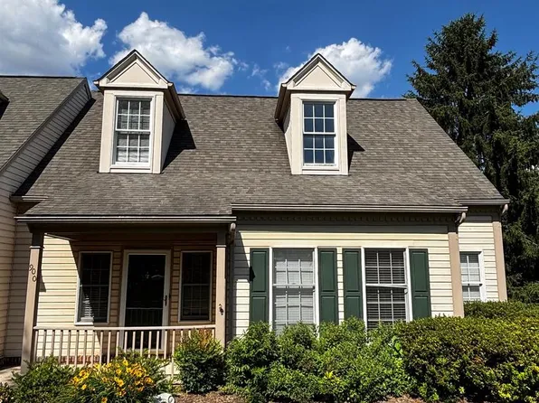 900 McLendon Dr, Frederick, MD 21702