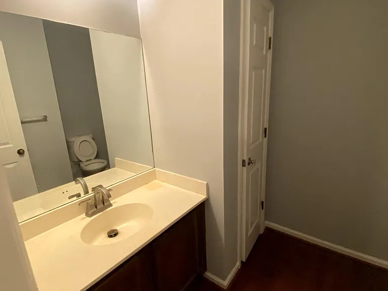 1016 Huntington Trce SE — Photo 15