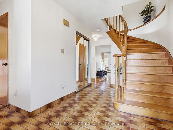 4th image of 1503 Maple Ridge Dr