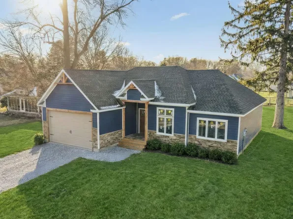 2008 I St, La Porte, IN 46350