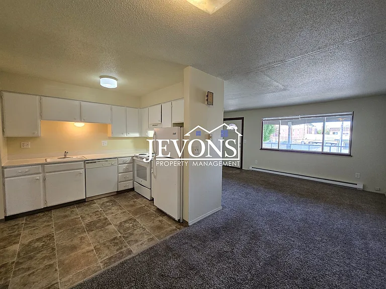16 N 6th St #2 — Photo 2