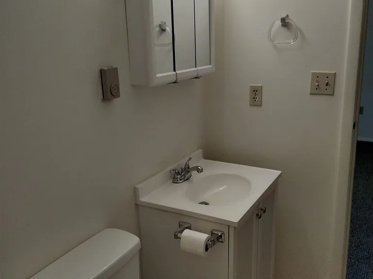 Tanglewood Apartments — Photo 38