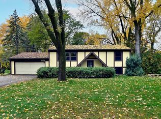 1605 Merrimac Ln N, Plymouth, MN 55447