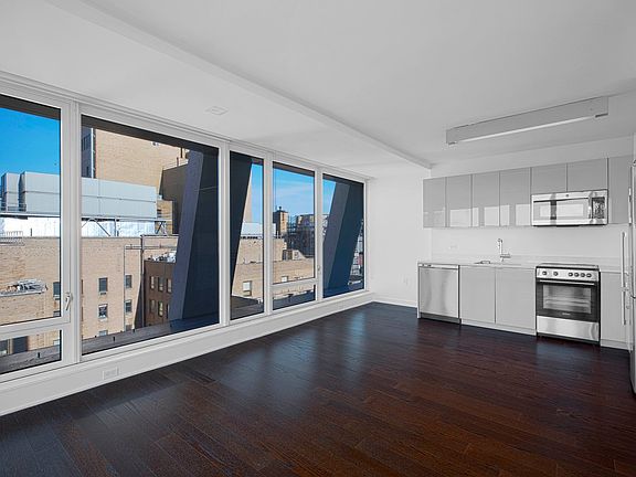 3rd image of 400 W 113th St APT 1501