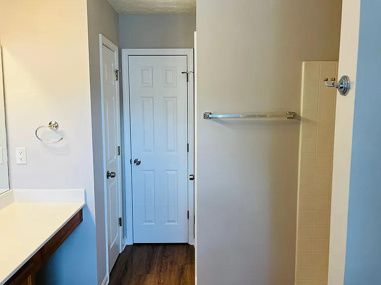4014 Carisbrook Dr — Photo 37