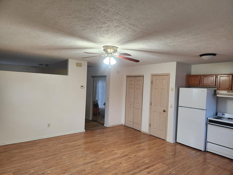 2nd image of 505 Ward St #1