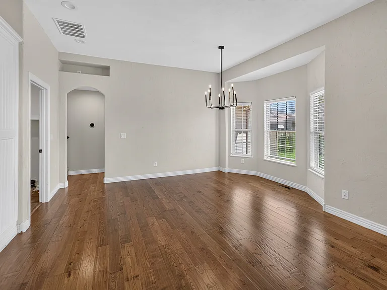 935 E Weldon Dr — Photo 8