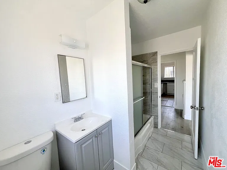 254 E Lanzit Ave #5 — Photo 14