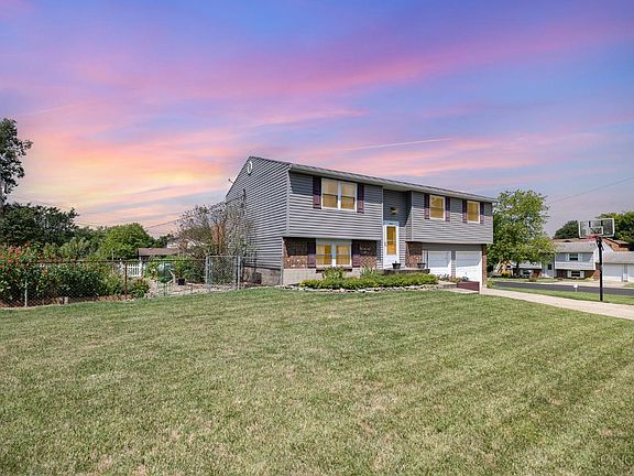 2nd image of 5531 Crestview Dr