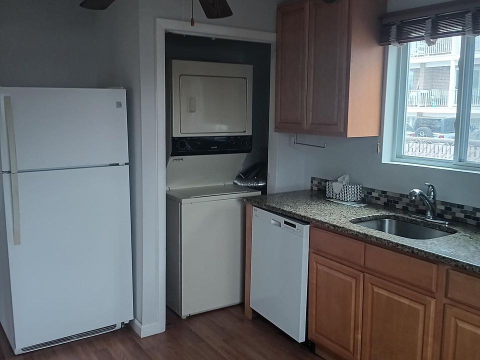 Kitchen-Washer/Dryer