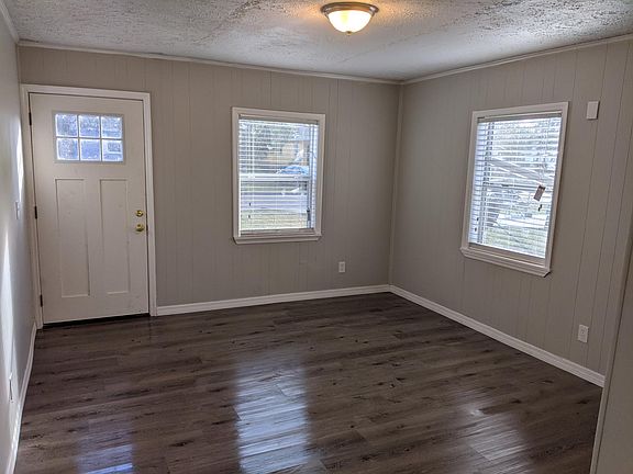 2nd image of 1615 W 25th St