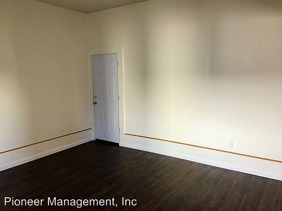 4th image of 748 SE Jackson St APT 2