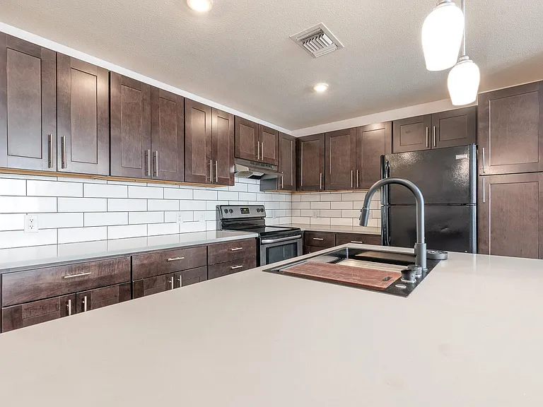 6700 Menchaca Rd #22 — Photo 4