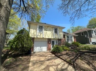 8300 E 104th Ter, Kansas City, MO 64134