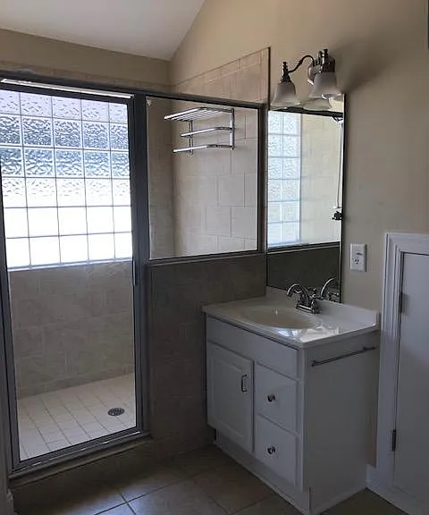 315 Seawell Ave — Photo 19