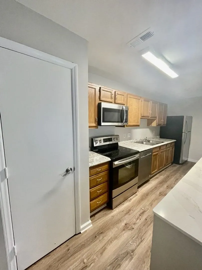 Building Photo - 6157 Meadow Rose Ln