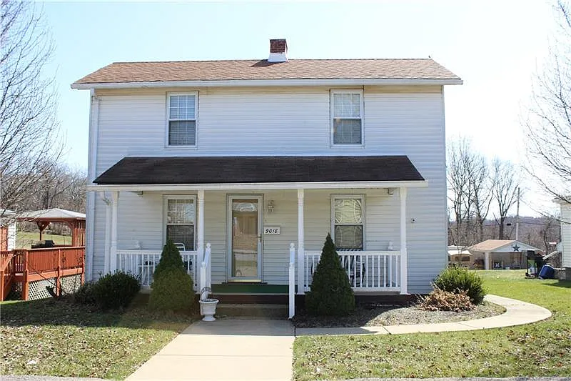 9018 Oak St photo 1