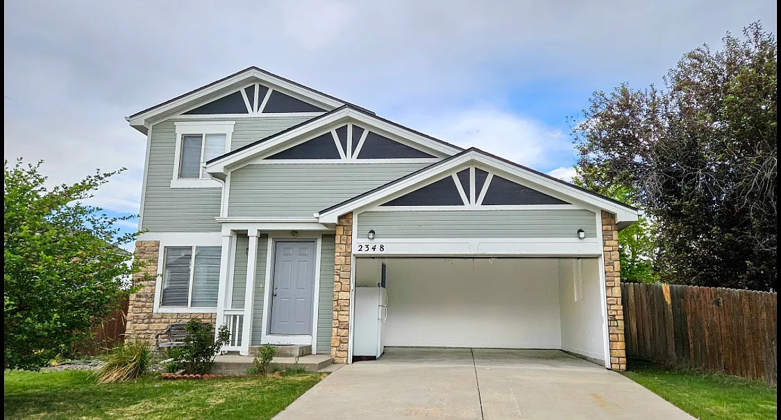 Building Photo - 2348 S Genoa Way
