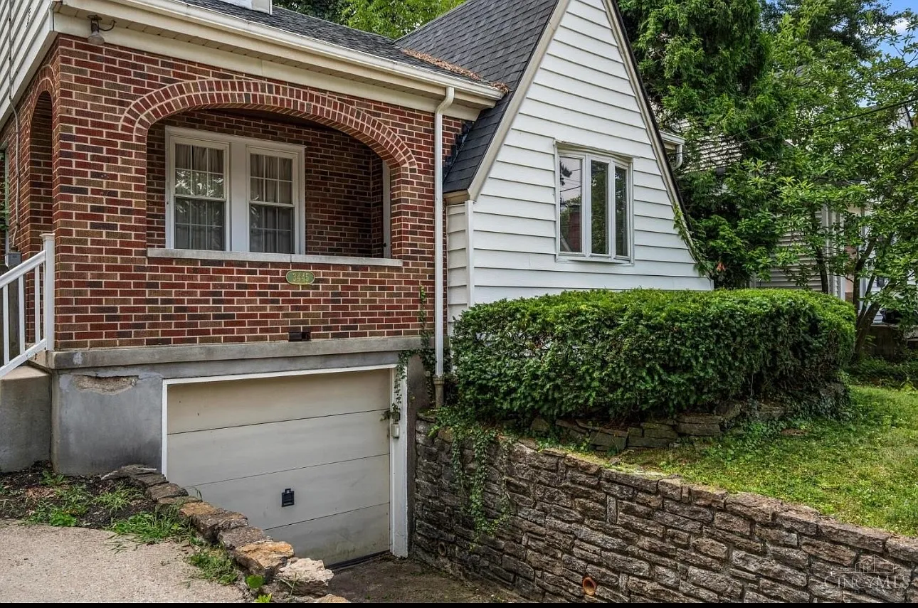 3 bed, 1659 sqft, $2,950 — Photo 3