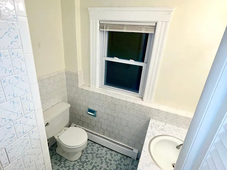 2 Bellevue Rd — Photo 12