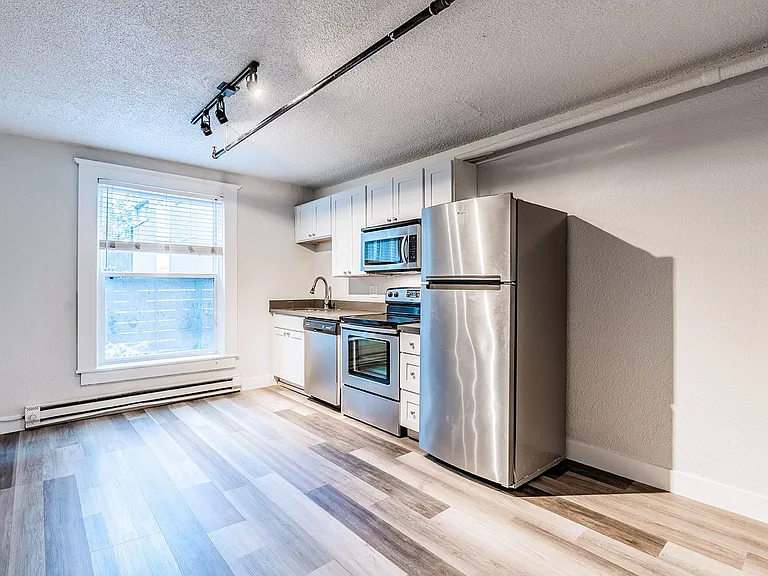 Madison View Apartments — Photo 14