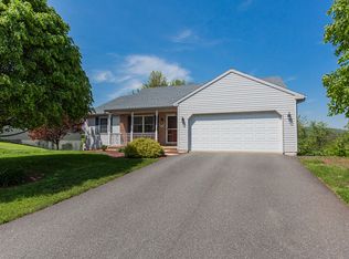 27 Cheery Ln, Denver, PA 17517