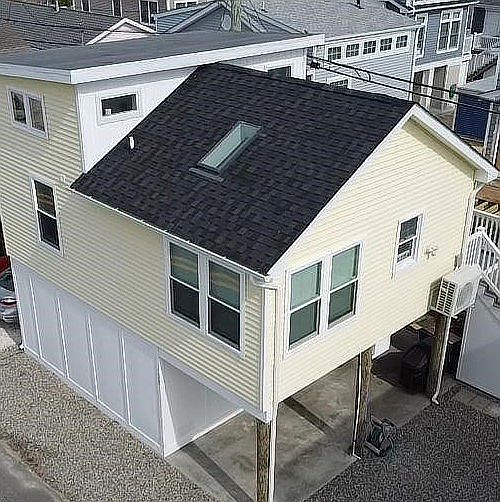 1st image of 120 W Bayview Dr