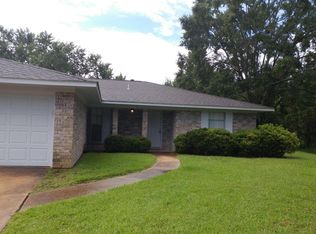 3606 Lincolnshire St, Pascagoula, MS 39581