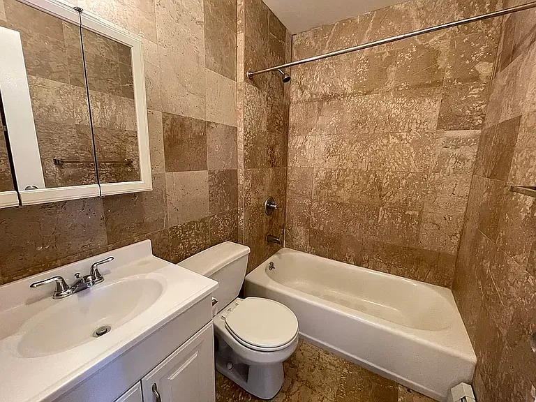 11-43 45th Ave #3R — Photo 6