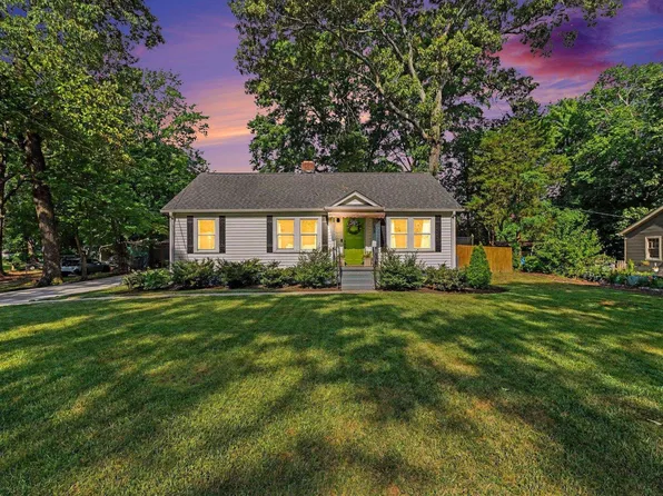 103 Sutton Dr, Taylors, SC 29687