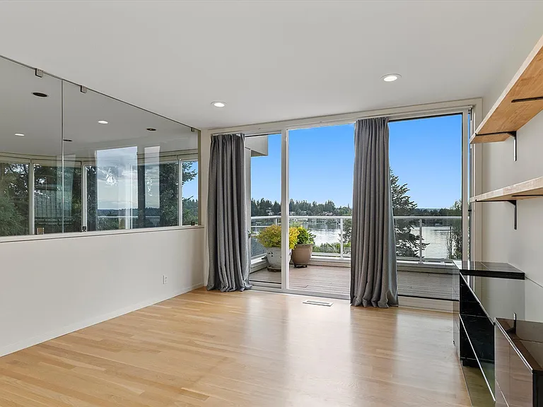 4812 Lake Washington Blvd NE — Photo 33