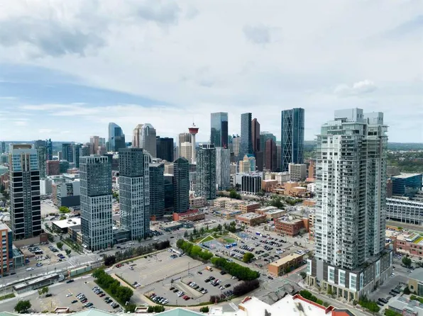 1188 N 3rd St SE #1906, Calgary, AB T2G 1H8