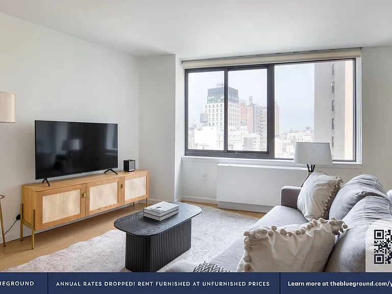 1 Union Sq S #17E — Photo 3
